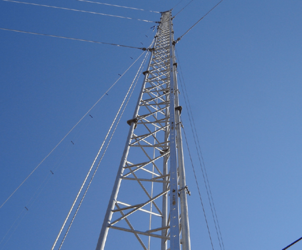 GUYED MAST TOWER