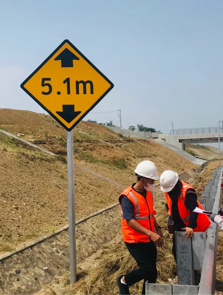 m6ilzsltcdehncbwyyyd